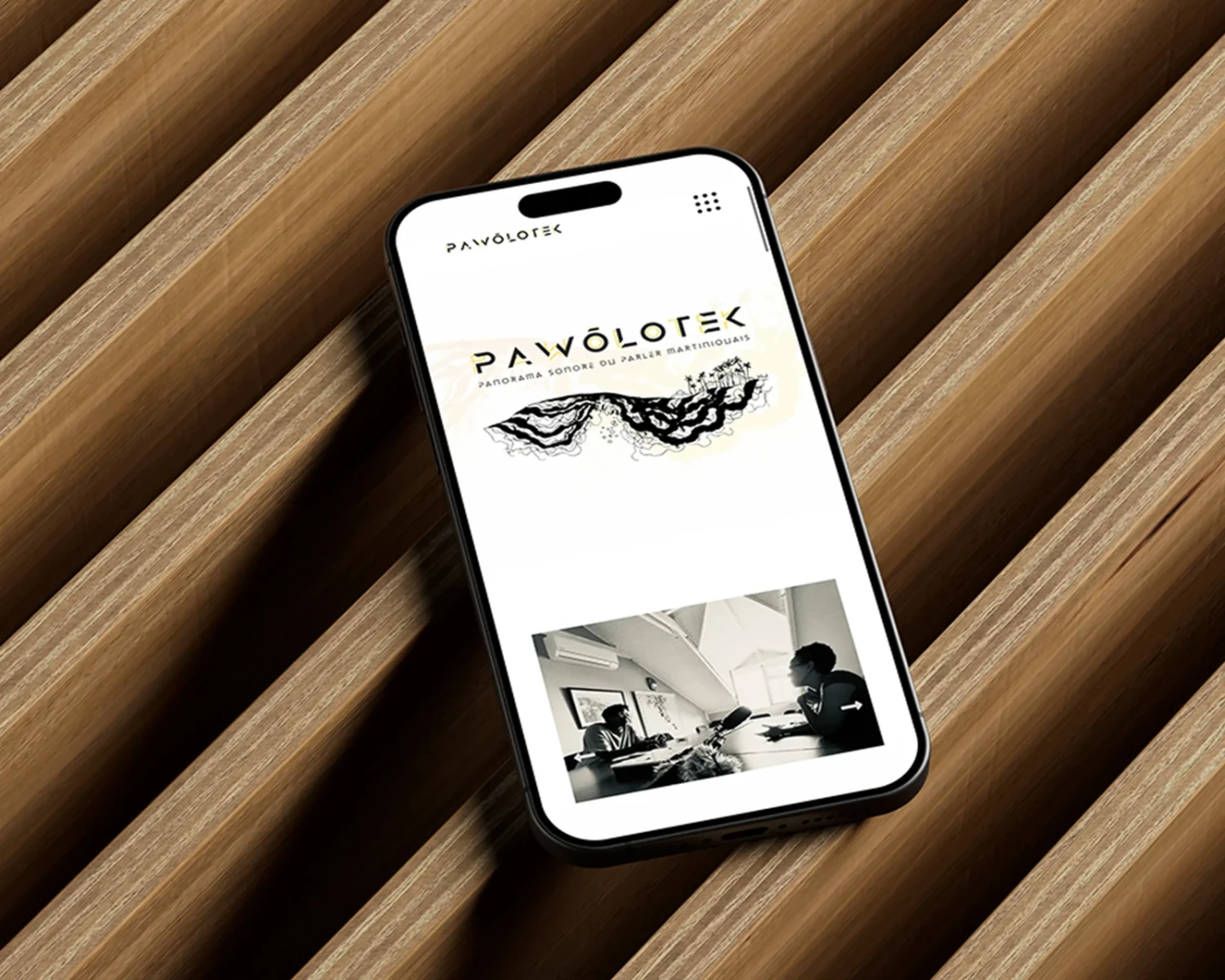 conception de site podcast pawolotek - agence web paris 92 93 95 L'AGENCE FRAPPANTE